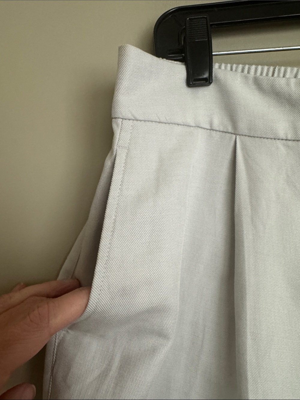 NWT- REISS Farrah Tapered Pants, Grey, size US12 - Picture 9 of 12